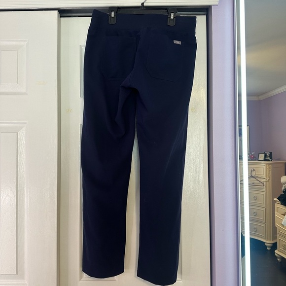 FIGS Livingston Basic Scrub Pants - Picture 4 of 4